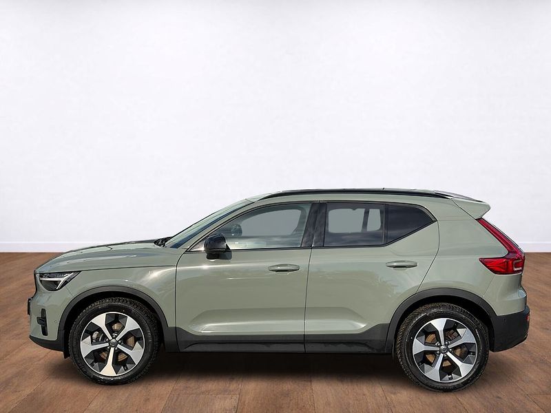 Volvo XC40 PLUS DARK, B3, 360°, PIXEL LED - fotka 2 z 24