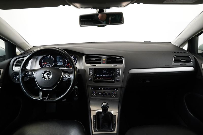 Volkswagen Golf - fotka 6 z 6