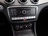 Mercedes-Benz GLA (2019) 200 d 4MATIC, 4X4 - náhled 11