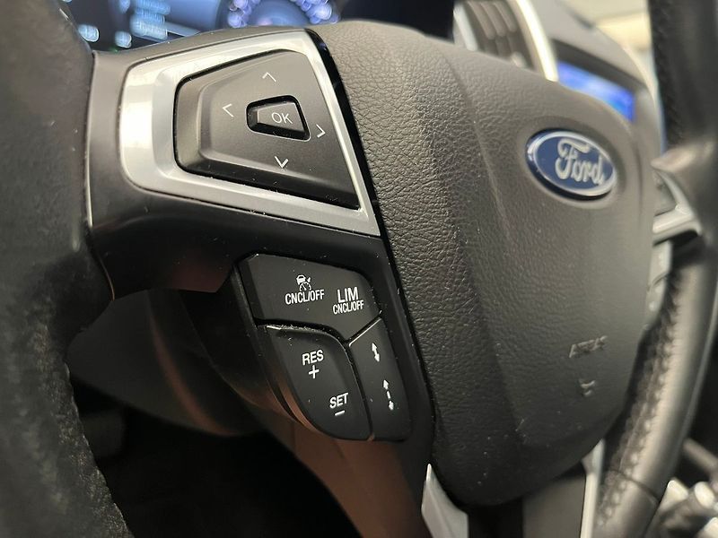 Ford S-MAX 2.0 EB Titanium manuál 7 míst - fotka 9 z 63