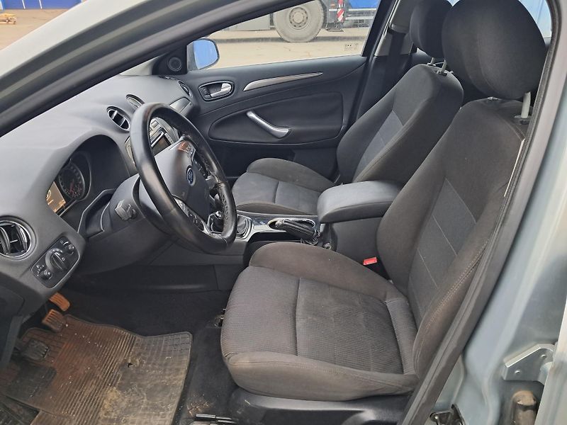 Ford Mondeo (2007) MK4 1.8TDCI 92Kw DÍLY - fotka 10 z 13