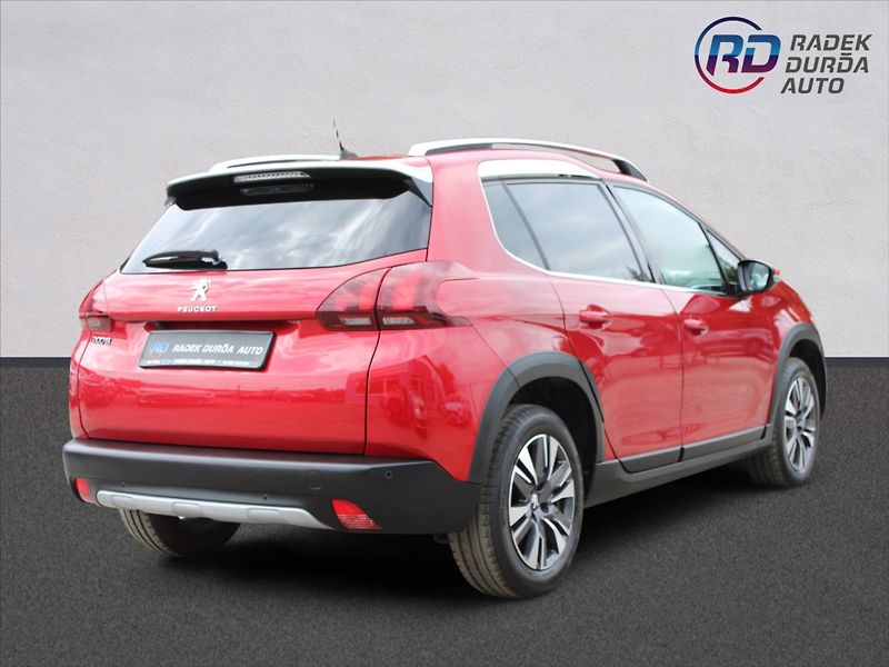 Peugeot 2008 1,2 110K  ČR,1.MAJ,DPH,ALLURE - fotka 5 z 28