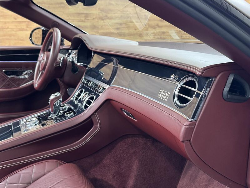 Bentley Continental GTC V12 FIRST EDITION NAIM - fotka 21 z 27