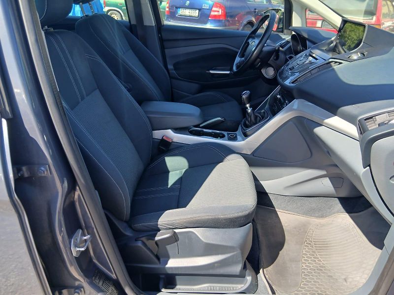Ford C-MAX 1.6 TDCI, ALU, 6 rychlostí - fotka 29 z 39