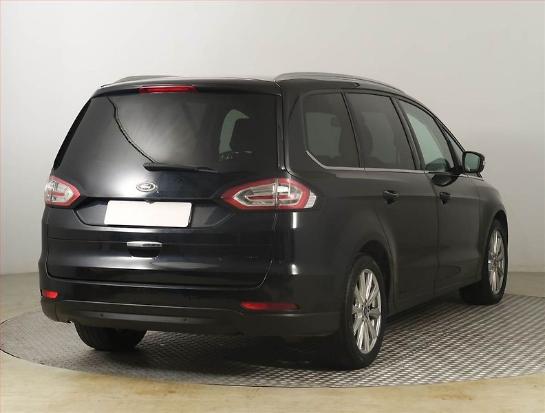 Ford Galaxy (2019) 2.0 EcoBlue, Automat, 7 míst - fotka 5 z 26