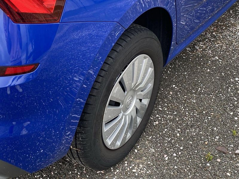 Škoda Kamiq (2022) 1.0 TSI Ambition - fotka 28 z 32