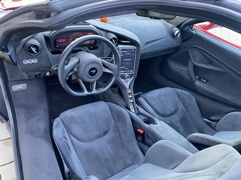 McLaren 720S (2020) TOP STAV - fotka 14 z 16