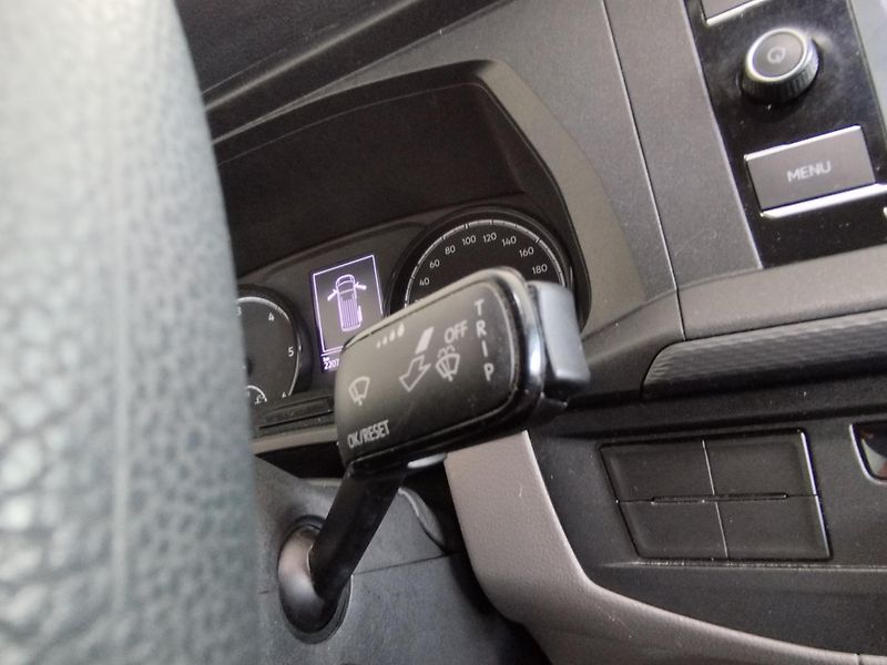 Volkswagen Transporter (2021) 2.0TDi 110kW,TEMP,VYH.SED - fotka 26 z 28