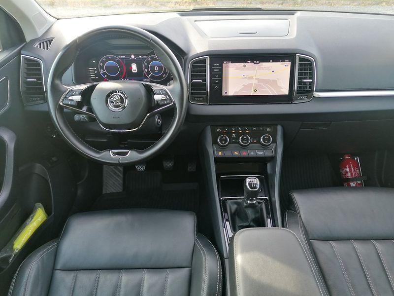 Škoda Karoq (2020) 1.6 TDi Style,Velká Výbava - fotka 8 z 41