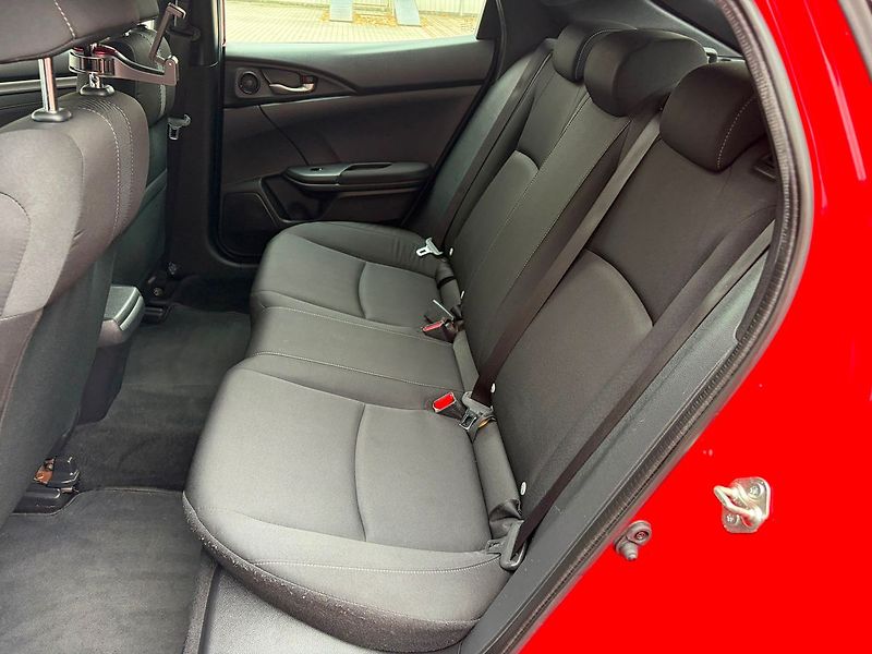 Honda Civic 1.0 VTEC Turbo Comfort, ČR, 1. - fotka 12 z 21