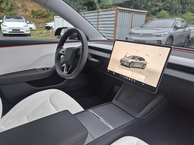 Tesla Model 3 LONG RANGE DUAL MOTOR SOH 93,5 - fotka 40 z 48