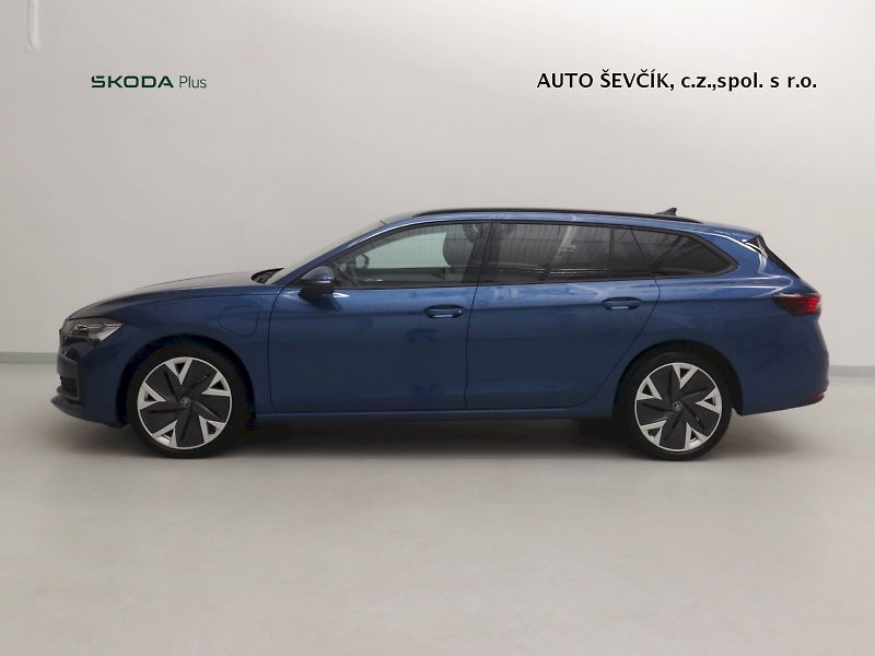 Škoda Superb (2025) COMBI PHEV 1.5 TSI 150kW DSG - fotka 3 z 29