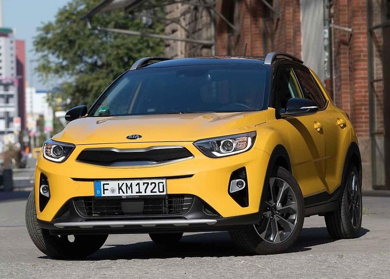 Škoda Kamiq má ližiny už v základní výbavě Ambition. K autu je dostanete tedy vždy.