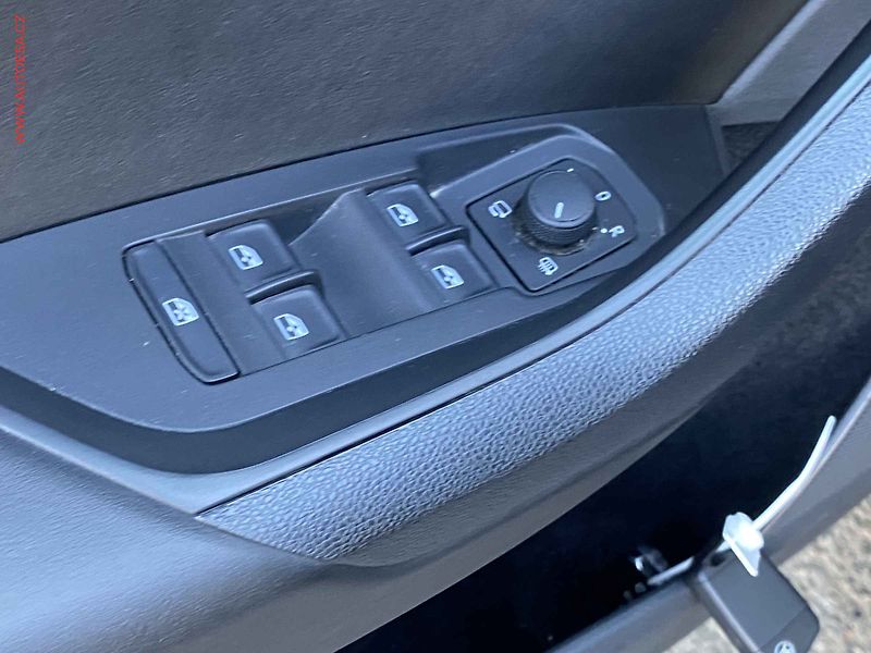 Škoda Kodiaq (2019) 2.0 TDi 4x4, DSG, kůže, LED - fotka 11 z 19