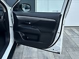 Mitsubishi Outlander 2,0 150PS  Intense A/T 4x4 - náhled 18