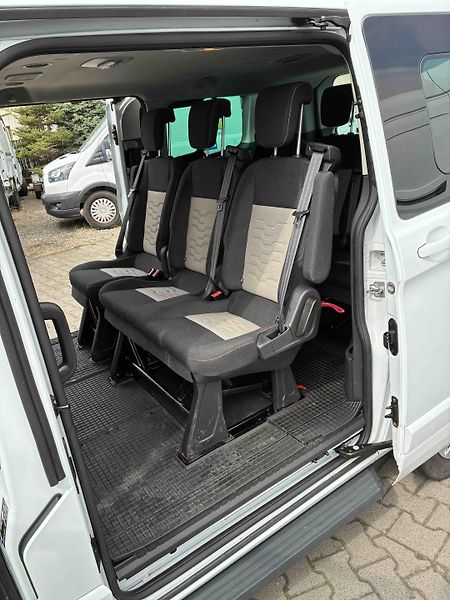 Ford Tourneo Custom (2015) L1-H1 KLIMA + TZ - fotka 11 z 13