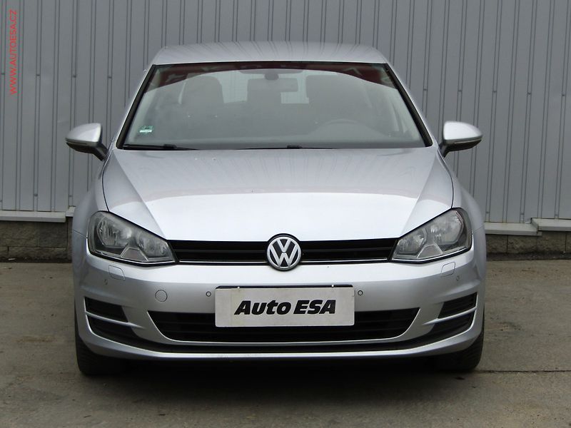 Volkswagen Golf (2015) 1.2 TSi, Comfortline - fotka 2 z 15