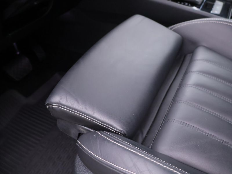 Škoda Superb 2,0 TDI 147kW CZ 4x4 L&K DSG D - fotka 22 z 52