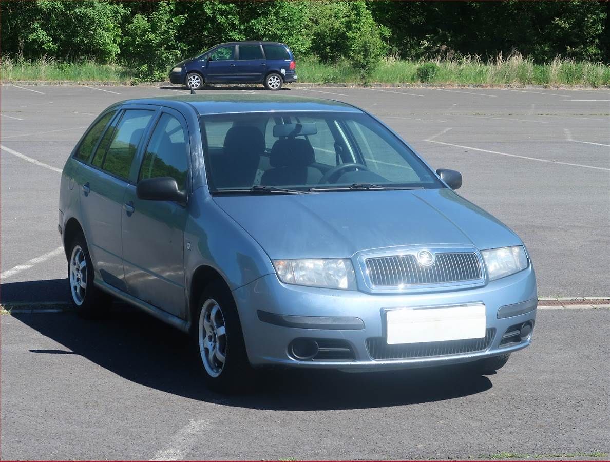Škoda Fabia Ambiente 1.4 16V, Tažné, Klima