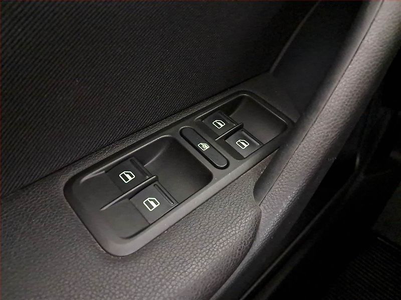 Škoda Yeti (2010) 2.0 TDI, 4X4, Automat, ČR - fotka 16 z 19