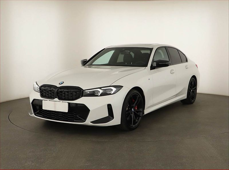 BMW Řada 3 (2024) M340 d xDrive - fotka 2 z 20
