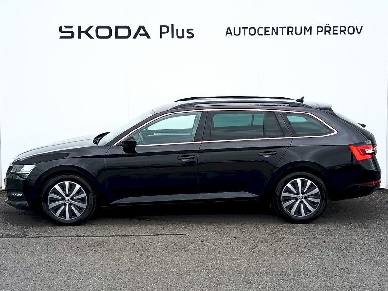 Škoda Superb (2022) 2.0TDI 110kW DSG COMFORT PLUS - fotka 3 z 35
