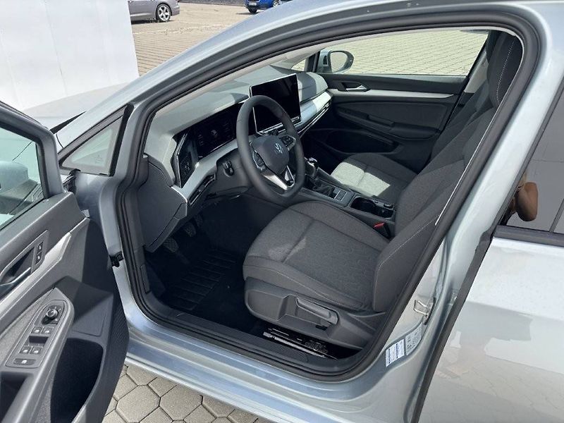 Volkswagen Golf (2026) People 6G 1,5TSI - fotka 5 z 9