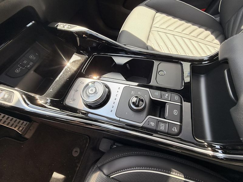 Kia Sorento 1.6-NOVÝ VŮZ-ZÁRUKA-MAX.VÝBAVA - fotka 17 z 61