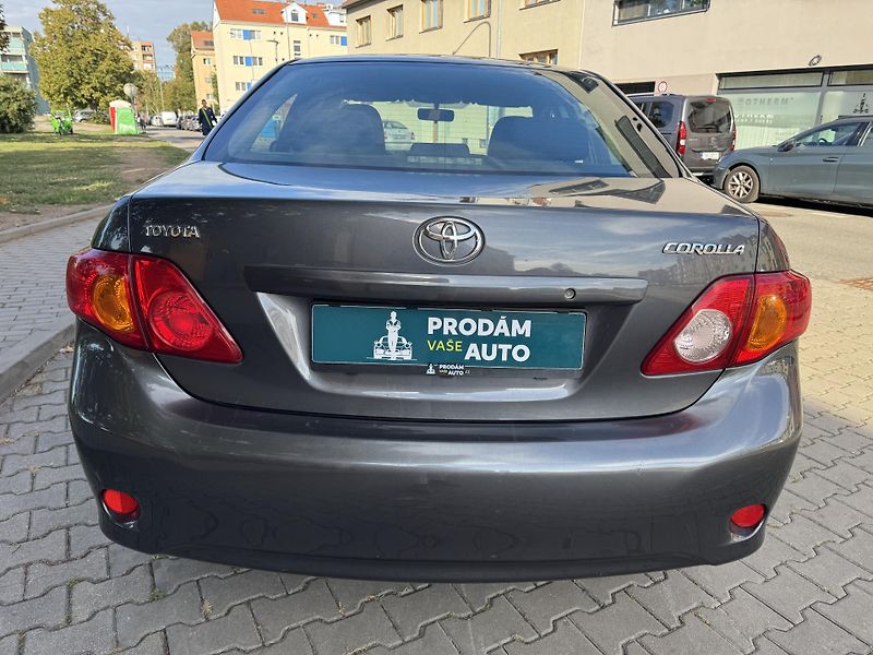 Toyota Corolla 1.6i 16v sedan původ ČR - fotka 5 z 22