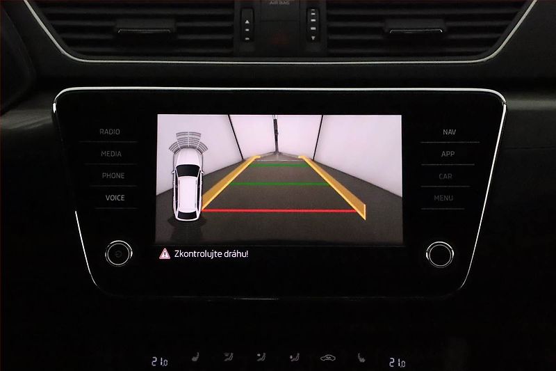 Škoda Superb (2019) 2.0 TDI, 4X4, Automat, Navi - fotka 14 z 18