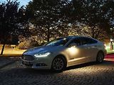 Ford vyvíjí inteligentní světlomety, které osvětlí osoby i zvěř ve tmě.