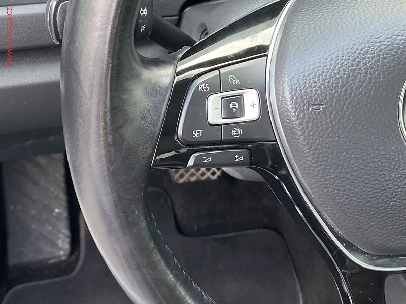 Volkswagen T-Roc (2019) 1.5 TSi, Highline, DSG, LED - fotka 13 z 20