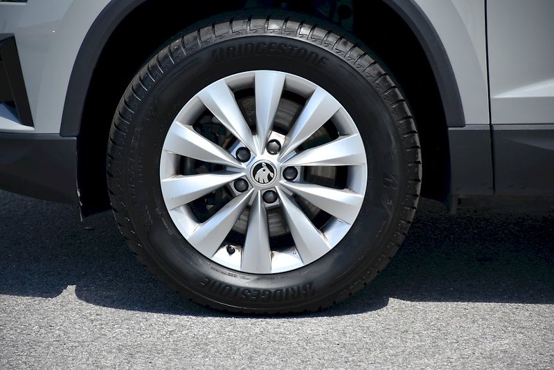 Škoda Karoq (2024) Selection 1.5 TSI DSG - fotka 32 z 33