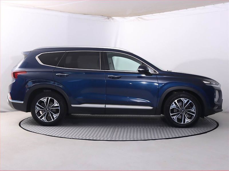 Hyundai Santa Fe (2021) 2.2 CRDi - fotka 6 z 26