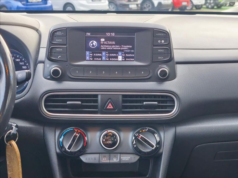 Hyundai Kona 1,0 T-GDi Style - fotka 10 z 18