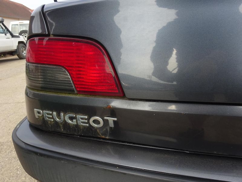 Peugeot 306 (2000) cabrio - fotka 16 z 16
