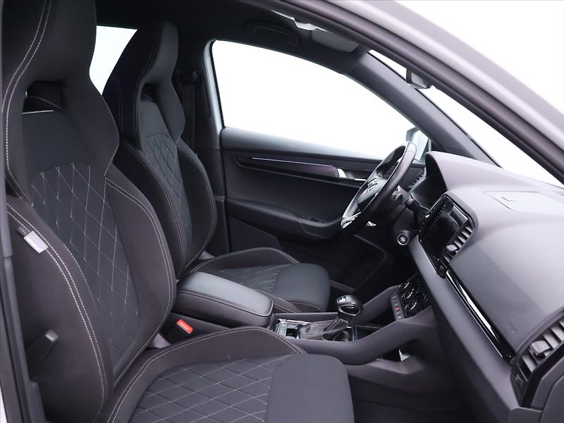 Škoda Karoq 2,0 TDI DSG 4x4 Sportline DPH - fotka 15 z 41