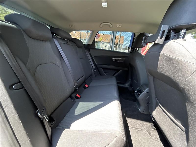Seat Leon 2,0 TDi 110 kW DSG  Full LED - fotka 34 z 45