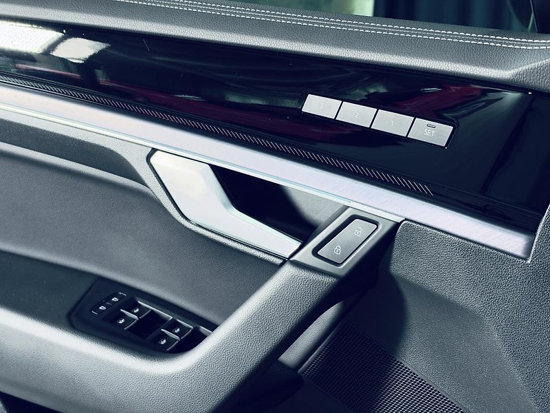 Volkswagen Touareg (2025) 3.0TDI*R-LINE*HUD*TAŽ*VZDUCH* - fotka 12 z 37