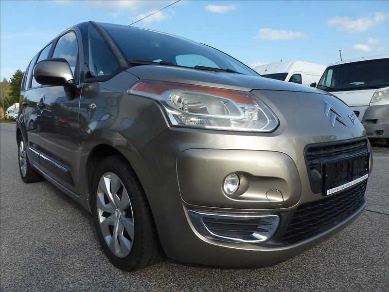 Citroën C3 Picasso 1,6 HDi Exclusive světlá kůže - fotka 46 z 47