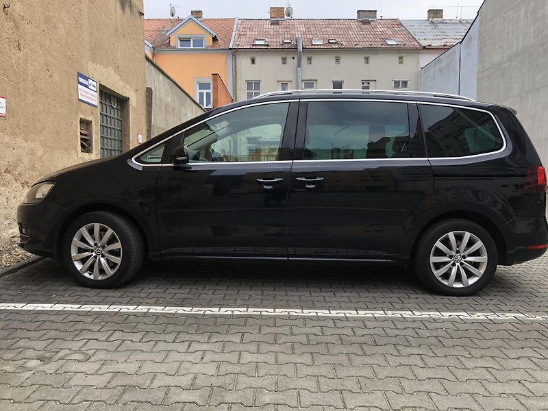 Volkswagen Sharan (2020) - fotka 7 z 9