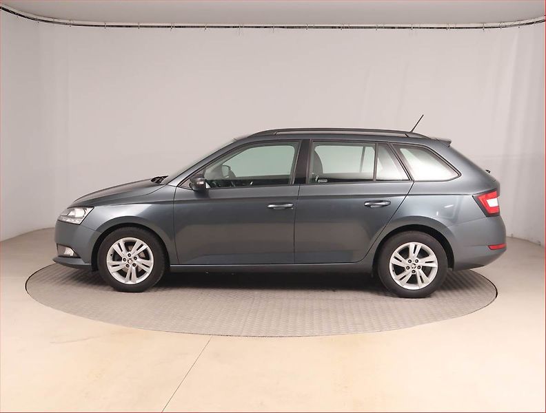 Škoda Fabia (2022) Ambition 1.0 TSI, ČR,1.maj - fotka 3 z 15