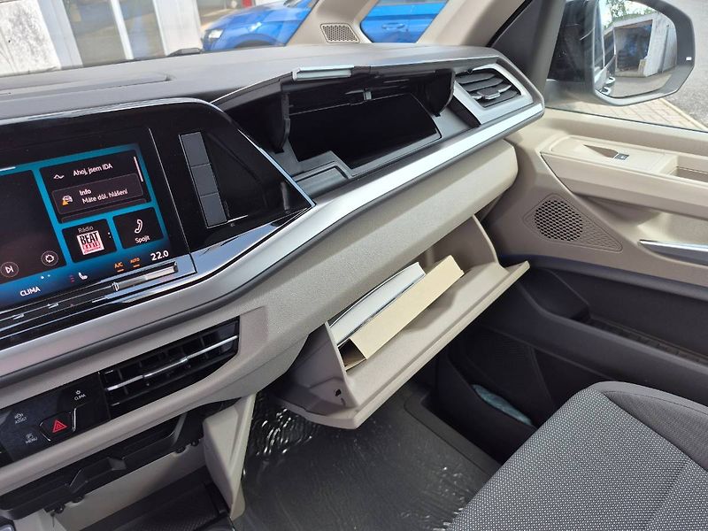 Volkswagen Multivan (2024) 2,0 TDI 110 kW Life Long DSG - fotka 15 z 38