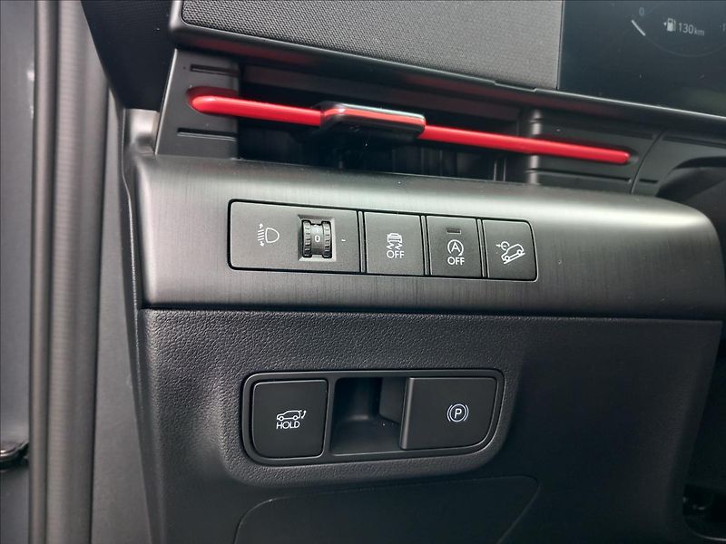 Hyundai Kona 1,6 N-LINE DCT - fotka 14 z 21
