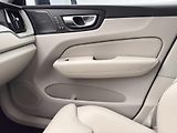 Volvo XC60 B4 AWD BRIGHT PLUS CZ 1.maj - náhled 30