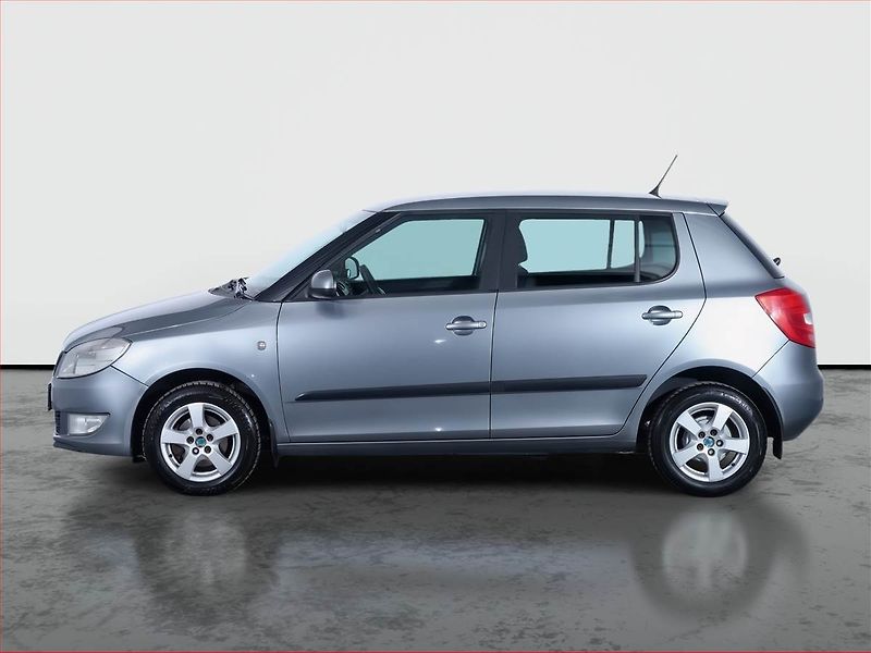 Škoda Fabia (2012) 1.2 TSI, po STK, pěkný stav - fotka 3 z 16