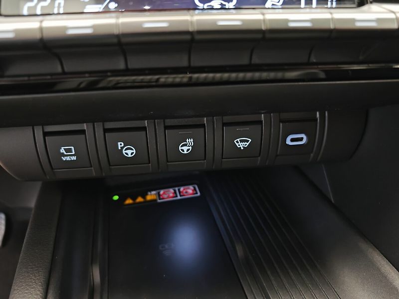 Toyota C-HR 2.0 PHEV GR SPORT - fotka 32 z 39