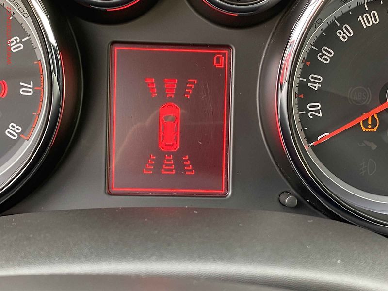 Opel Astra (2016) 1.4T, ČR, AC, STK6/28 - fotka 18 z 19