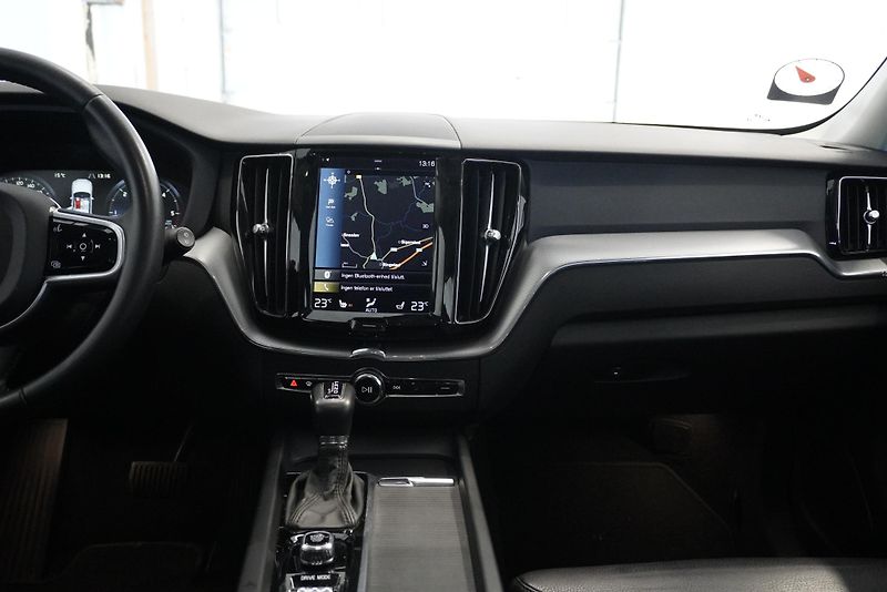 Volvo XC60 (2017) - fotka 16 z 29