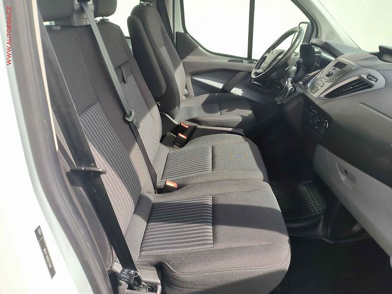 Ford Transit Custom (2017) 2.0TDCi 9míst, TREND, AC - fotka 10 z 20